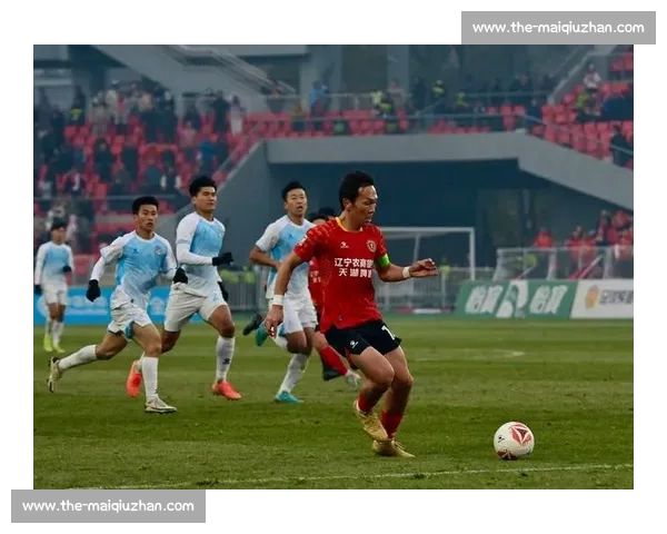 足球与舞蹈的完美碰撞！辽宁铁人啦啦队丝滑转场视频引爆社媒